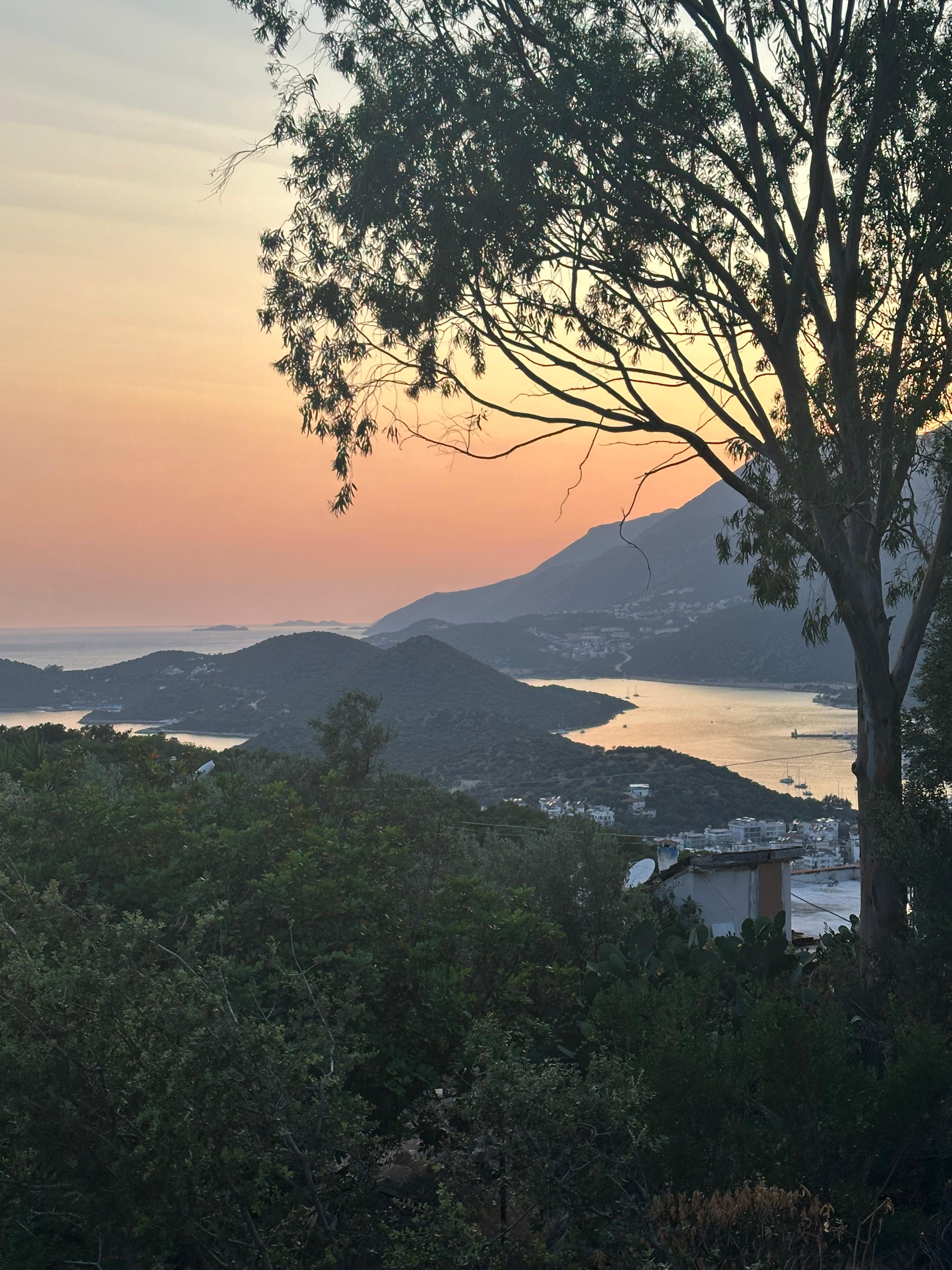 Akşam saatlerinde manzara